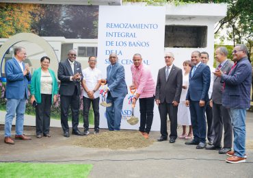 UASD inicia remozamiento integral de los baños exteriores de su sede central