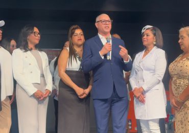 Lealtad Política Montreal celebra el Mes de la Mujer con la juramentación de su nueva directiva