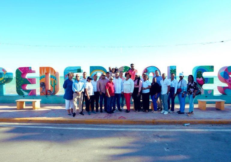 Hecmilio Galván coordina Gobierno en Las Provincias en Pedernales