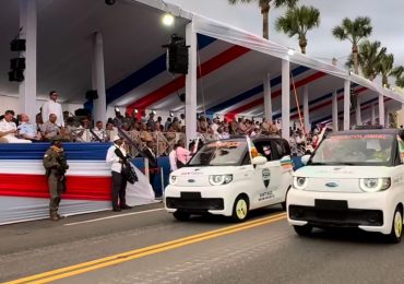 República Dominicana: Único vehículo 100% eléctrico en el Desfile del 27 de Febrero