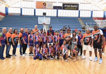 Fundación Los Mina Unidos por Siempre impulsa el baloncesto en San Francisco de Macorís