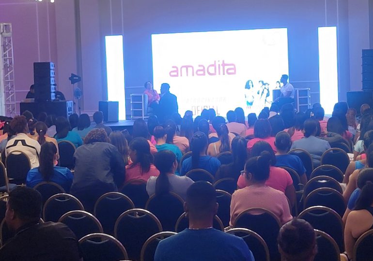 Más de 300 mujeres participan en segunda edición de Zumba Panza Fit 2025