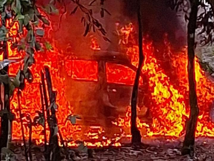 Incendian vehículo de Barrick Pueblo Viejo durante monitoreo ambiental