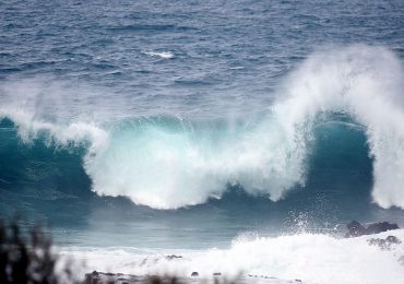 Advierten sobre fuertes ráfagas de viento y oleaje peligroso durante los próximos días