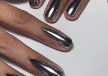 Las "Reverse Nails": La polémica tendencia que desafía lo convencional en manicura