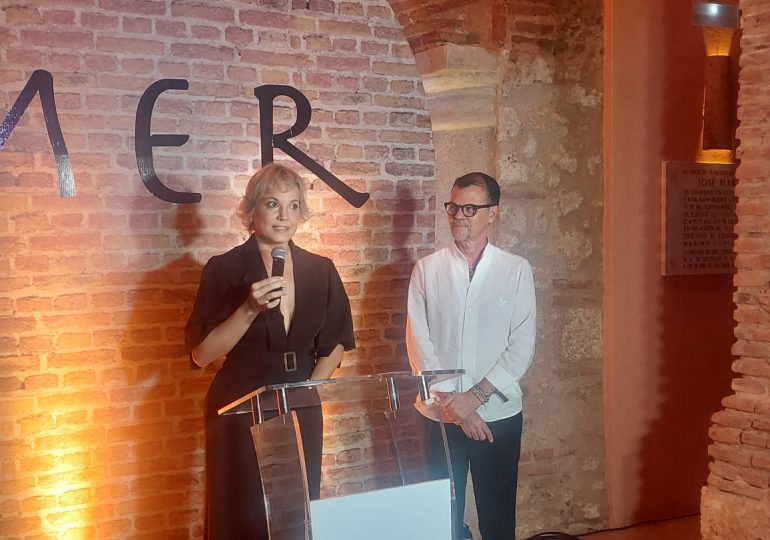 Sócrates Mckinney y Laura Tosato lanzan colección de Joyas "MER"