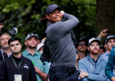 Tiger Woods se rompe el tendón de Aquiles