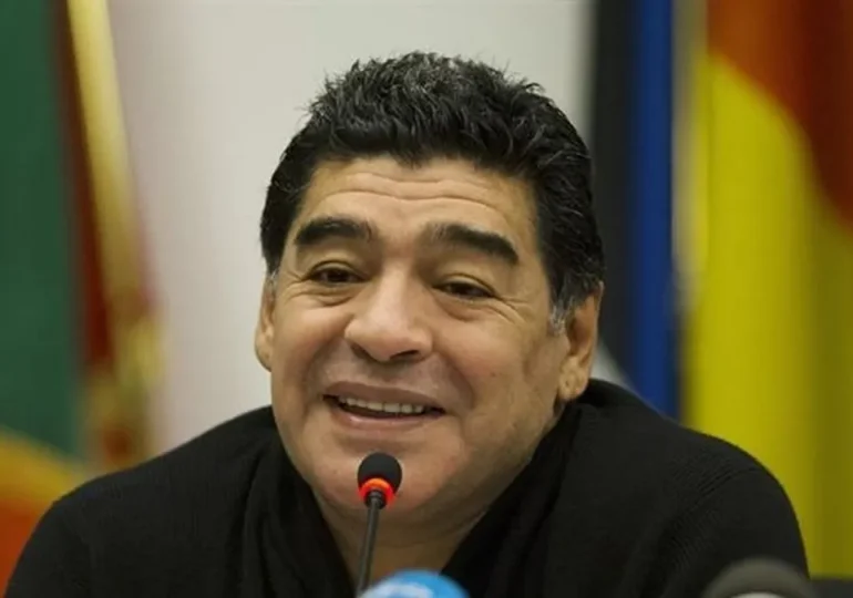 Maradona "estuvo en agonía" antes de morir, dicen médicos que hicieron la autopsia