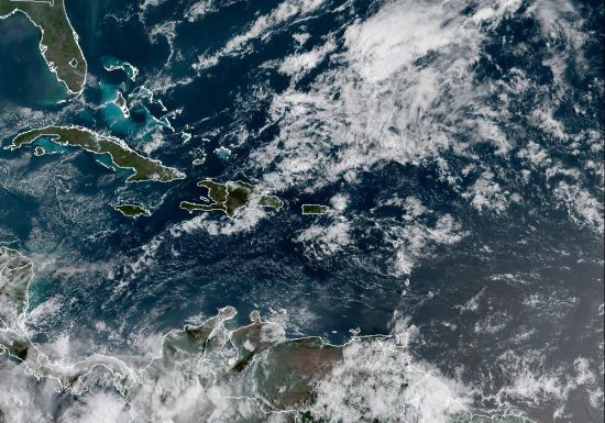 Indomet: Aguaceros, tormentas eléctricas y ocasionales ráfagas de viento en la tarde del Jueves Santo