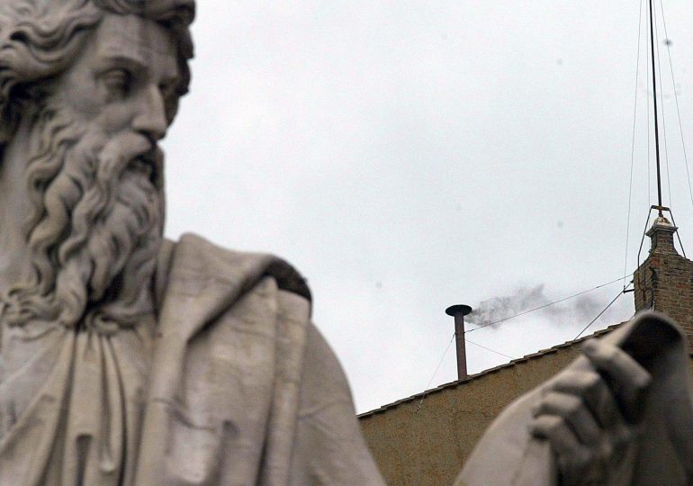 El cónclave comenzará el 7 de mayo y se empezará a votar esa misma tarde