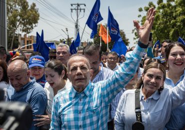 El gobernador antichavista Manuel Rosales buscará la reelección en las regionales de mayo