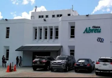 Clínica Abreu ofrece atención a víctimas del colapso en Jet Set