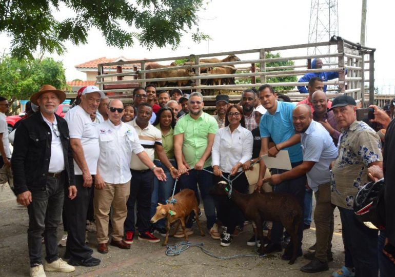 FEDA motiva a jóvenes fronterizos en crianza ovino caprina como relevo generacional