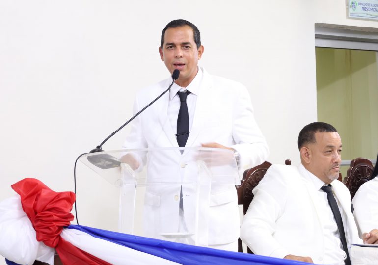 Alcalde de Haina Osvaldo Ridríguez presenta memorias de gestión 2024-2025