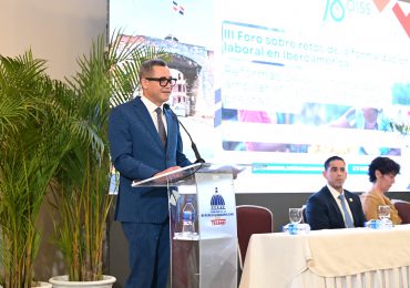 Eddy Olivares destaca importancia de la simplificación administrativa para aumentar formalización laboral en Iberoamérica