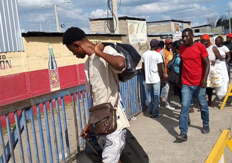 Aumenta la salida voluntaria de haitianos indocumentados ante presión de operativos de interdicción migratoria