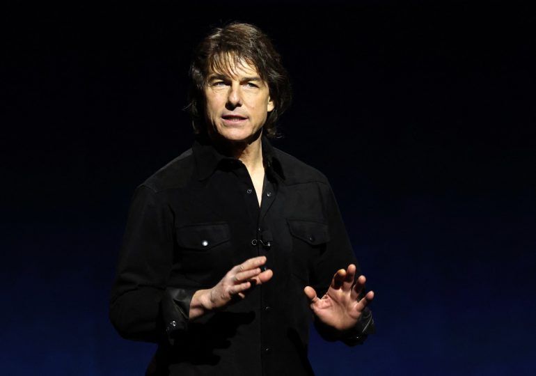 Tom Cruise rinde tributo a su "querido amigo" Val Kilmer