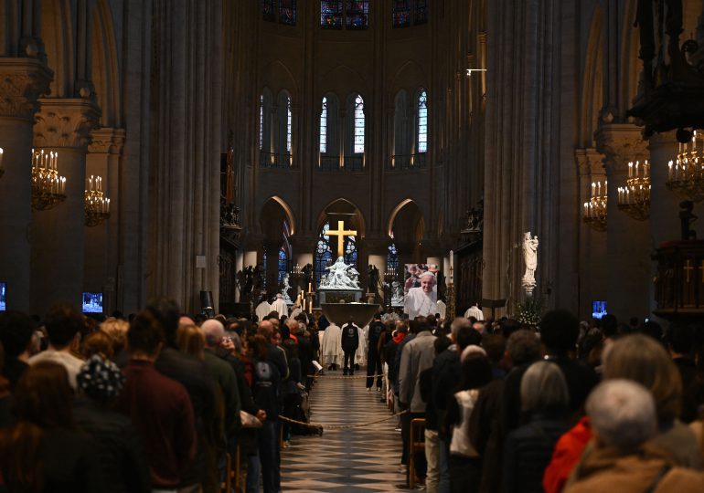 El Vaticano pospone la canonización del beato "influencer", tras la muerte del Papa
