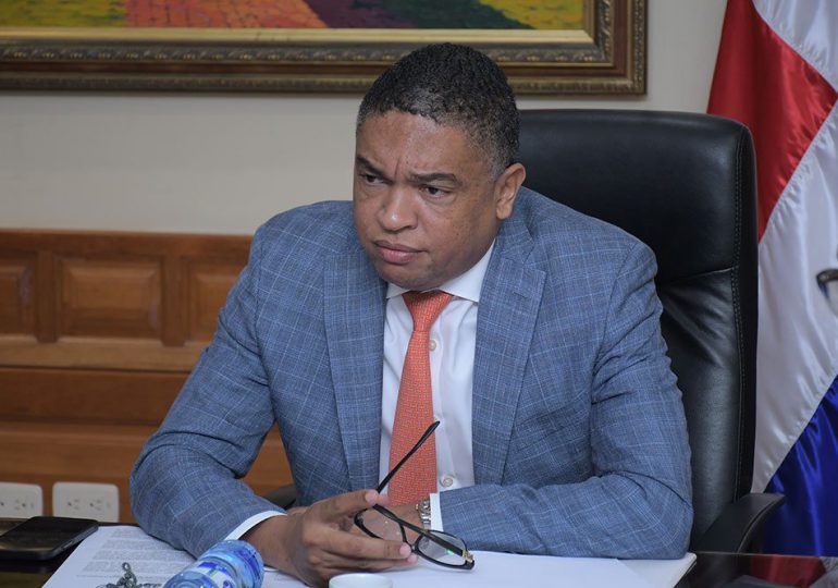 Iván Lorenzo cuestiona contradicciones del Gobierno ante amenazas de bandas haitianas