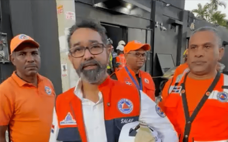 Más de 180 socorristas trabajan en el rescate tras el colapso de la discoteca Jet Set