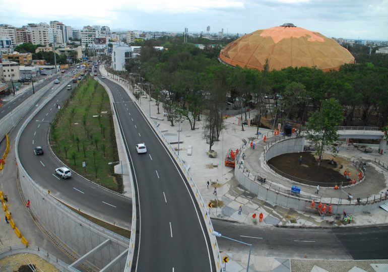 Obras Públicas dará mantenimiento esta noche a carpeta asfáltica del elevado de la Kennedy con Ortega y Gasset