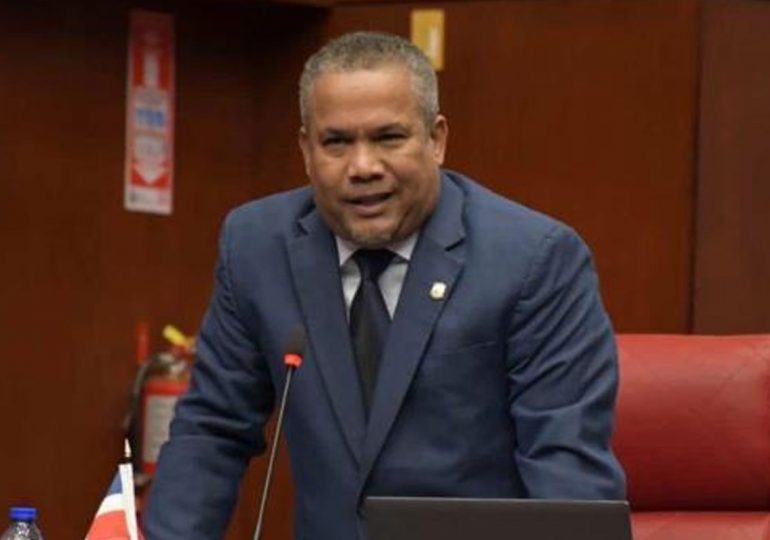 Video | Héctor Acosta a funcionarios del Gobierno: "Cual es el terror que le tienen a mi provincia Monseñor Nouel"