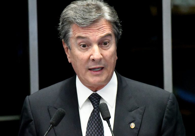 El expresidente brasileño Fernando Collor de Mello es detenido por un delito de corrupción