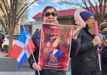 Dominicanos de Nueva York lloran la muerte de las víctimas en discoteca de Santo Domingo