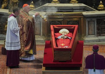4 producciones imperdibles para entender el Vaticano 