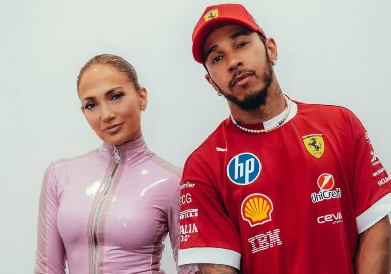 Jennifer López se convierte en "La Barbie de la Fórmula 1"
