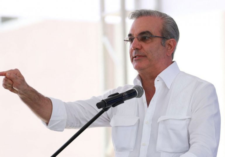 Más del 90 por ciento de los consultados respalda las 15 medidas de Abinader para la migración irregular