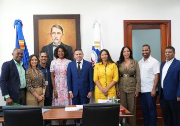 El Seibo se encamina al desarrollo: líderes presentan iniciativa clave a Proindustria