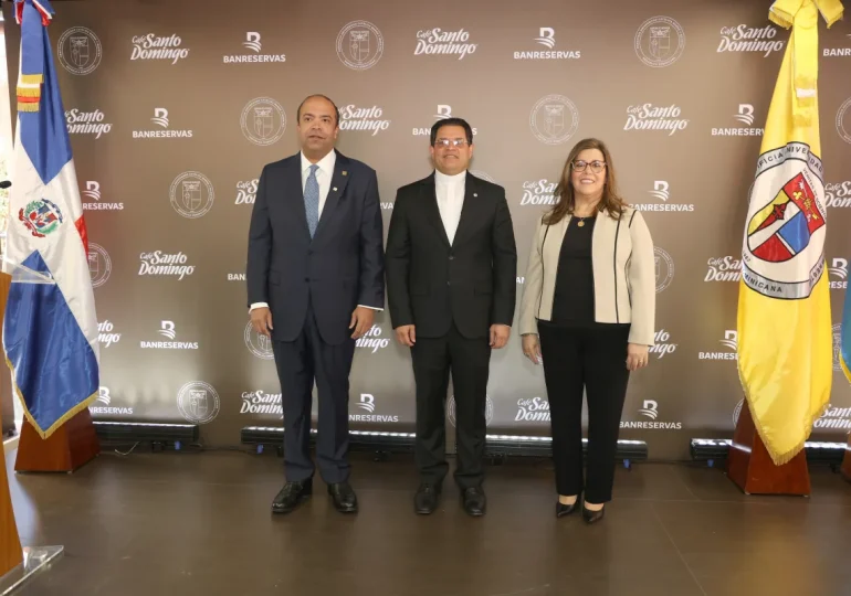 Banreservas inaugura espacio en alianza con Café Santo Domingo