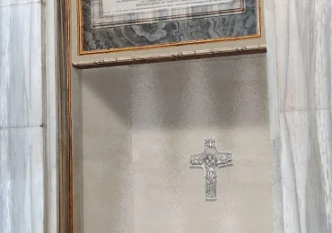 Descripción de la tumba del papa Francisco en la Basílica Papal de Santa María la Mayor