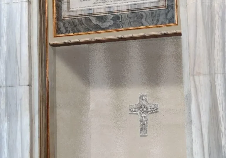 Descripción de la tumba del papa Francisco en la Basílica Papal de Santa María la Mayor