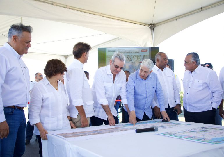 Presidente Abinader supervisa avances en la construcción de circunvalación en Baní