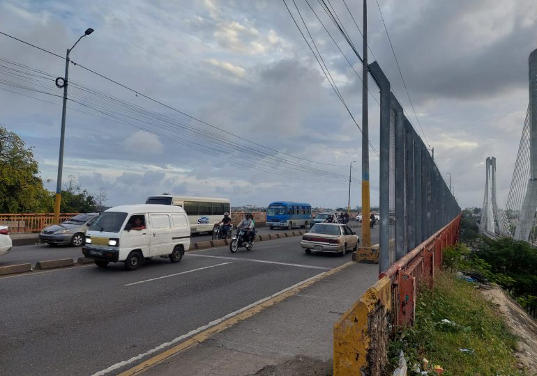 Externan preocupaciones por deterioro del puente Francisco del Rosario Sánchez