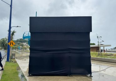 Ministerio de Turismo aclara por qué se apagó el reloj del Malecón de Samaná