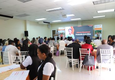 El 40% de los padres en RD aún utiliza el método de la "pela" y presión psicológica para corregir hijos