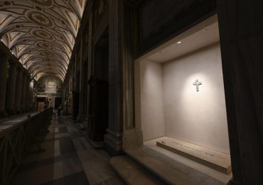 La sepultura de Francisco, otra meta de peregrinación en Roma