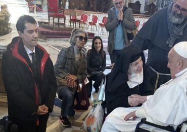 Francisco y sor Francisca, el inesperado encuentro entre el Papa y la religiosa de 94 años