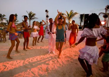 Ministerio de Interior y Policía prohíbe fiestas y alcohol en playas durante Semana Santa 2025