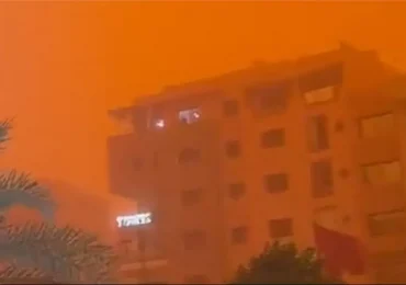 Tormenta de arena envuelve a Irak en un cielo naranja y deja más de 2,000 hospitalizados por afecciones respiratorias