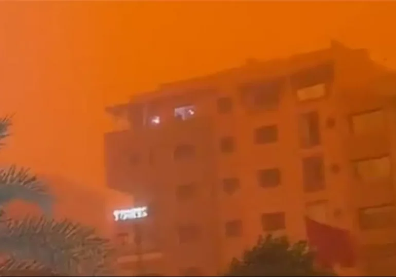 Tormenta de arena envuelve a Irak en un cielo naranja y deja más de 2,000 hospitalizados por afecciones respiratorias