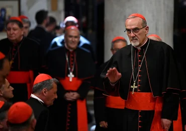 Los cardenales se instalan en el Vaticano para el cónclave