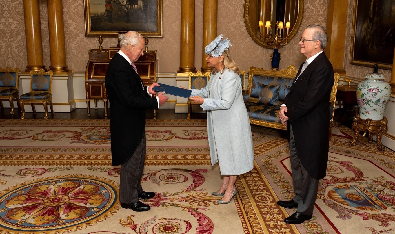 Embajadora de la República Dominicana en el Reino Unido e Irlanda del Norte