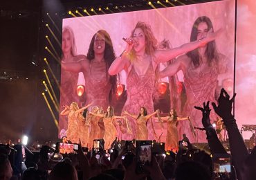 La Shakira más ‘loba’ recuerda su historia inmigrante en EE.UU. y se goza sus éxitos