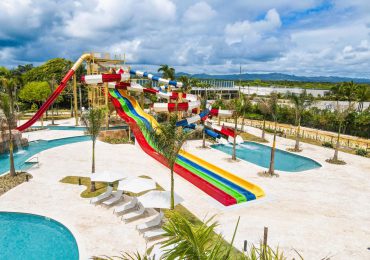 Wyndham Alltra Punta Cana abre oficialmente su nuevo parque acuático Splash Island
