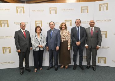 BCRD pone en circulación dos nuevas obras de su Biblioteca «Juan Pablo Duarte»
