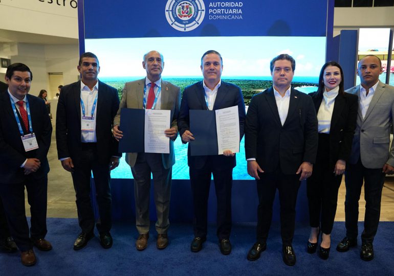 APORDOM renueva acuerdos con la Autoridad Portuaria de Curaçao
